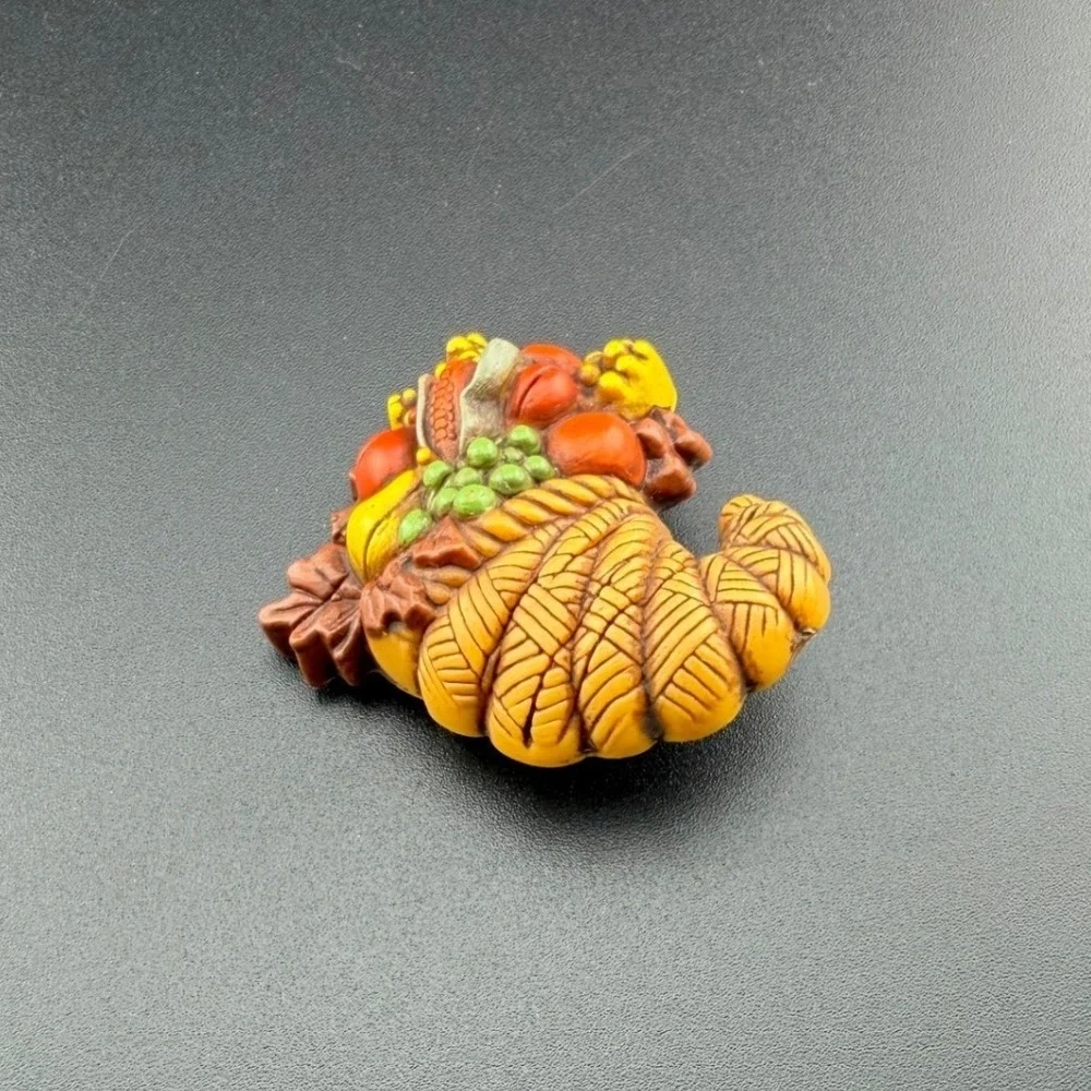 Vintage Hallmark Brooch Pin Thanksgiving‎ Cornucopia Harvest Fruit Fall Holiday
